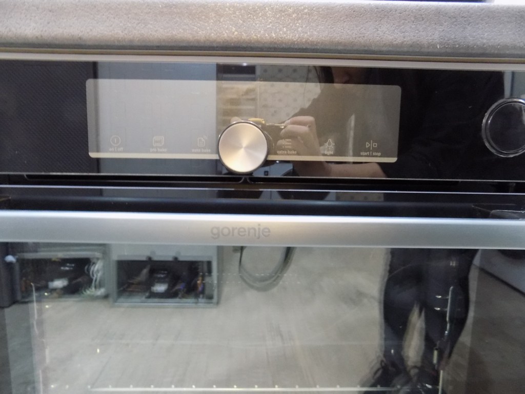 Фурна за вграждане Gorenje BSA 6747 A04BG