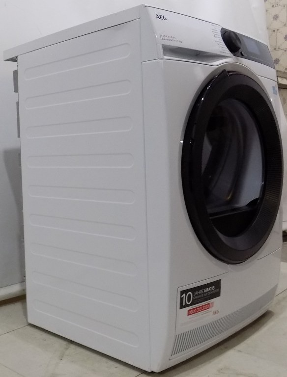 Сушилня AEG TR8AMZ68