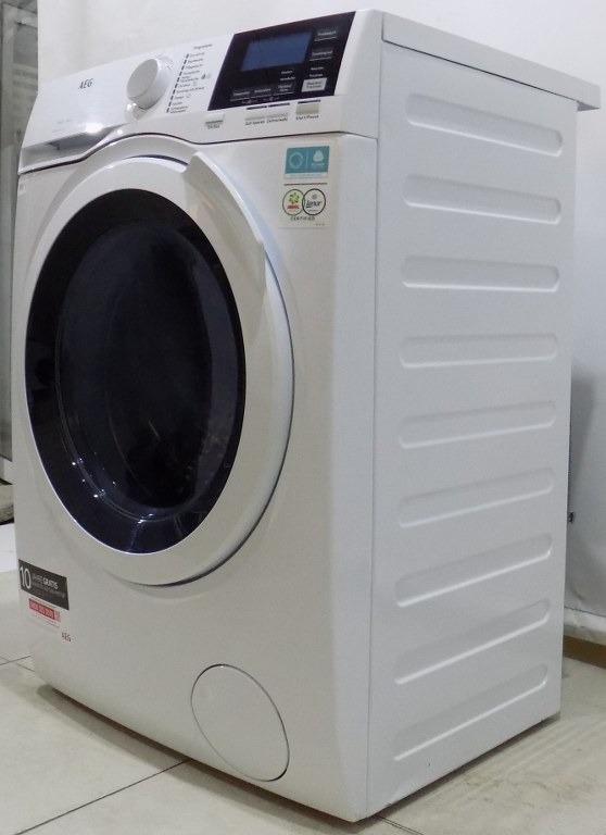 Пералня със сушилня AEG L7WBA60680