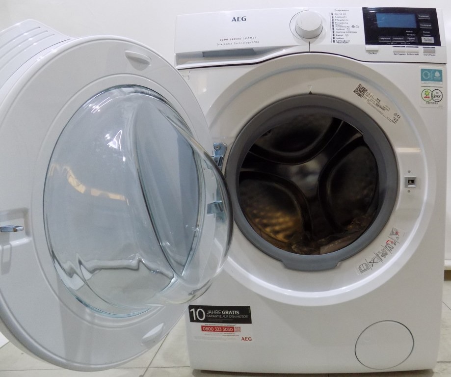 Пералня със сушилня AEG L7WBA60680