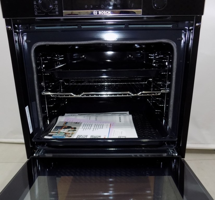 Фурна за вграждане Bosch HBG578BB3 Seria 6