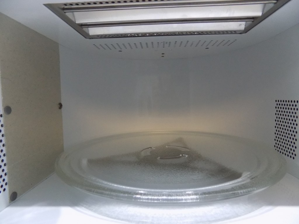 Микровълнова фурна Bauknecht MW 39 WSL