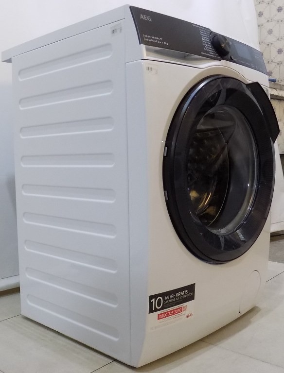 Пералня AEG Electrolux LR9W75490