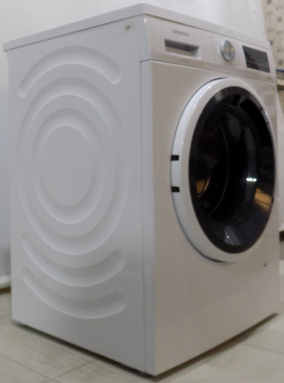 Пералня SIEMENS WU14UT42