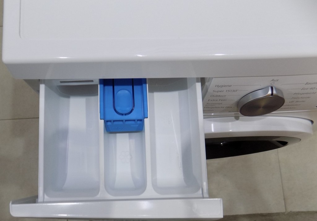 Пералня SIEMENS WU14UT42