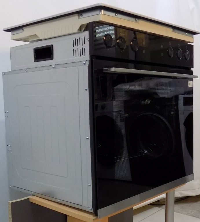 Фурна за вграждане с котлони HANSEATIC HBCO7210A1+HI46074CA