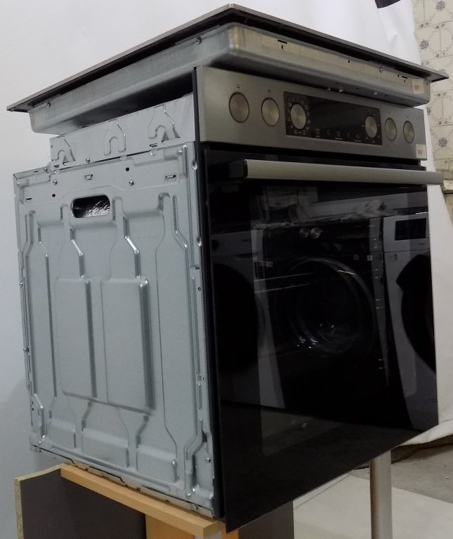 Фурна за вграждане с котлони Gorenje BCS6737E06X + ECD634SC