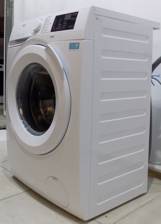 Пералня AEG Electrolux L6FA48FL