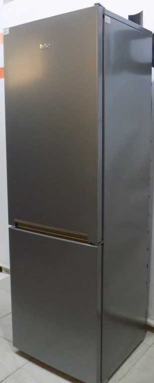 Хладилник BEKO RCSA270K40SN