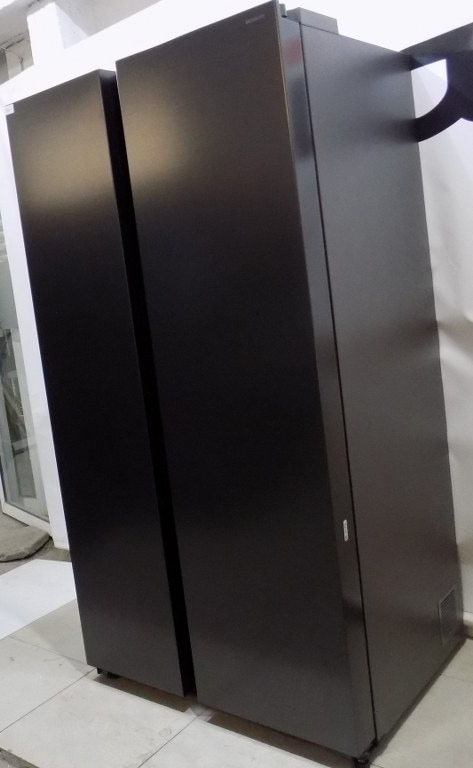 Двоен хладилник Samsung RS70F65QEF