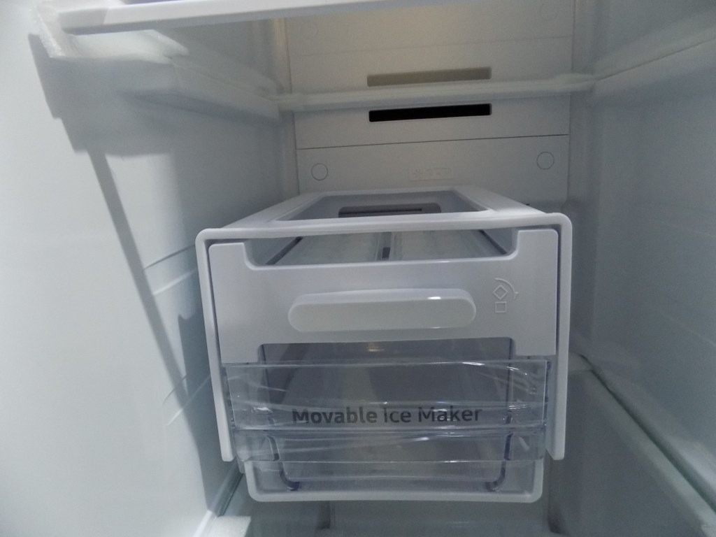 Двоен хладилник Samsung RS70F65QEF