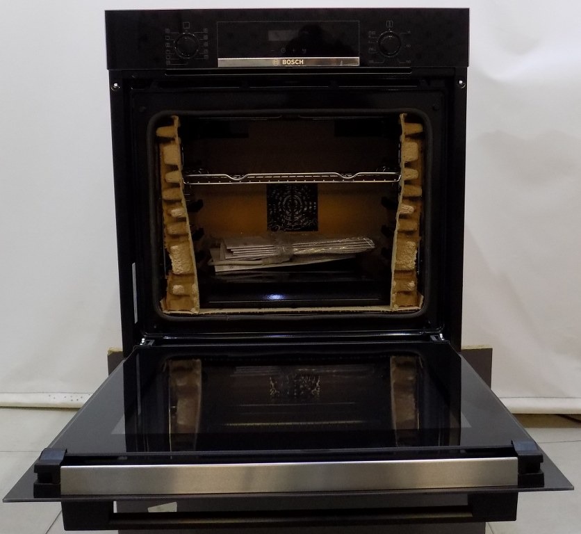 Фурна за вграждане BOSCH HBA574BB3