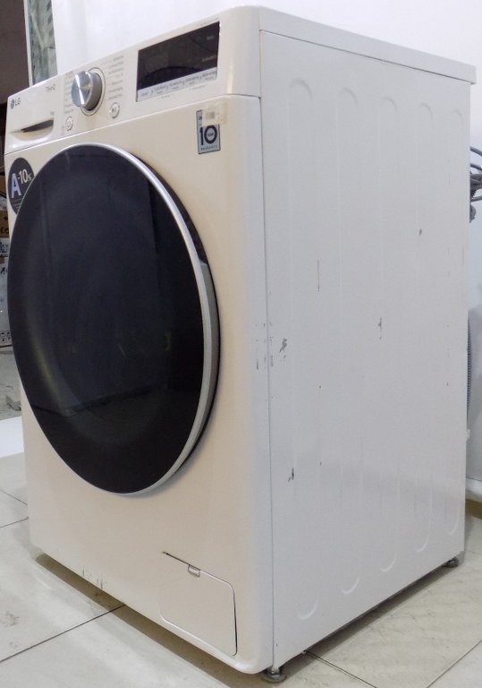 Пералня LG F4WR7091