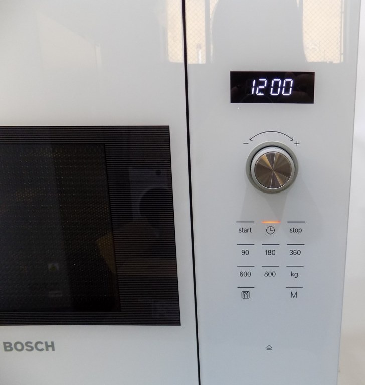 Микровълнова фурна BOSCH BFL524MW0