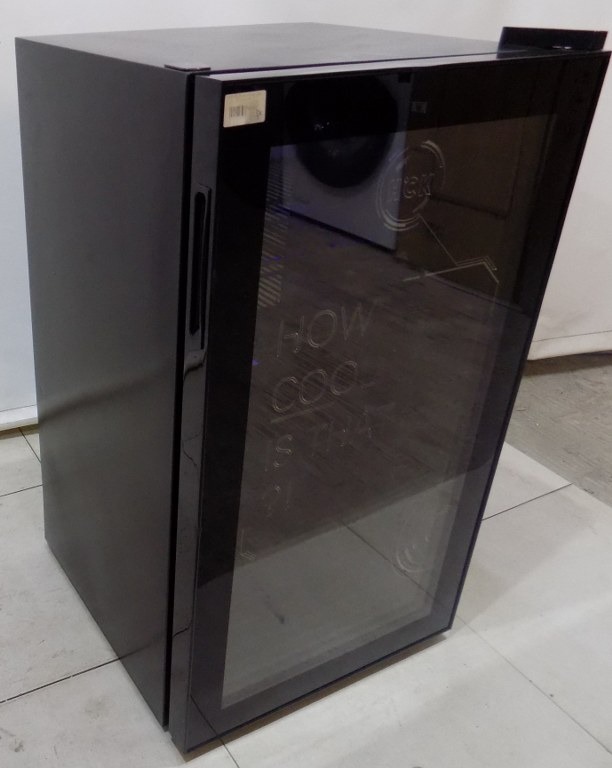 Охладител HCK 98L Drinks Fridge with Cyberpunk