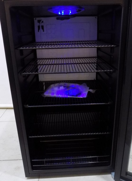 Охладител HCK 98L Drinks Fridge with Cyberpunk