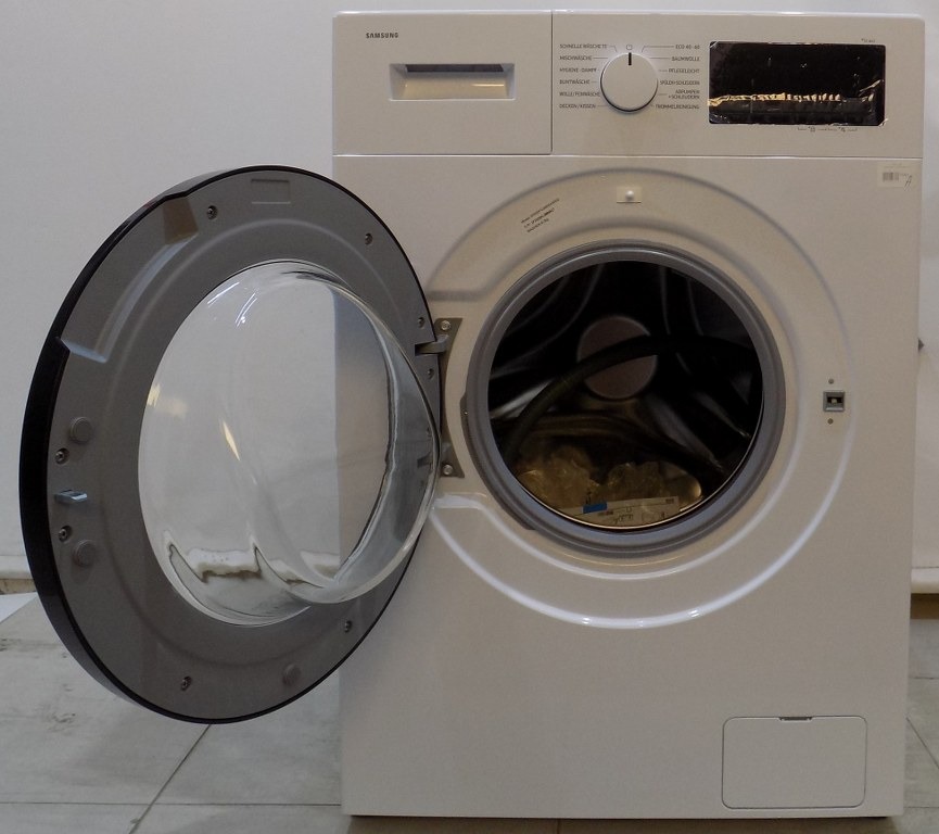 Пералня Samsung WW90FG3M05AWEG