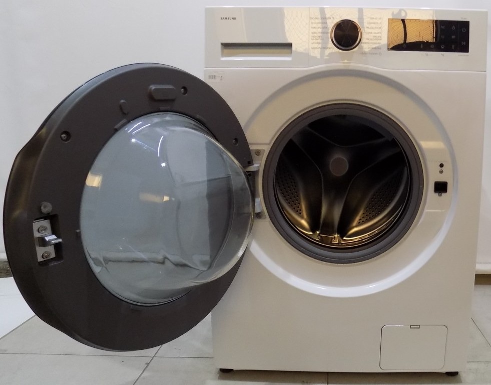 Пералня със сушилня Samsung WD9EDG5B15BEEG