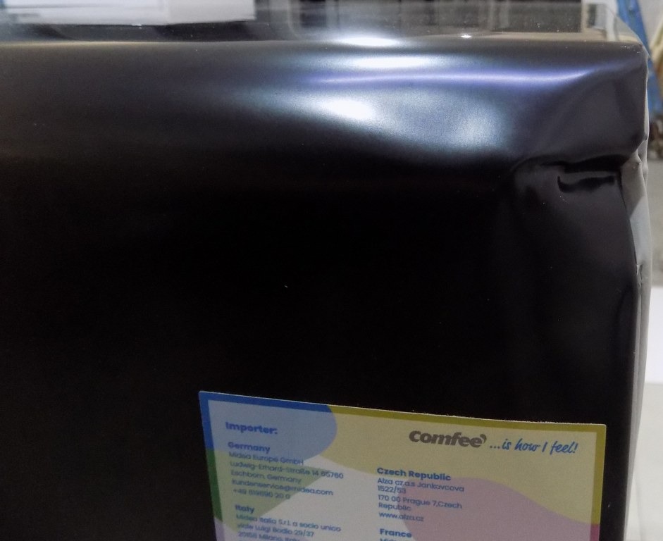 Малък хладилник Comfee RCD93BL2EURT(E)