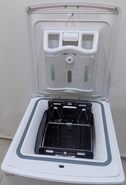 Пералня с горно зареждане Midea TW 7.83i di