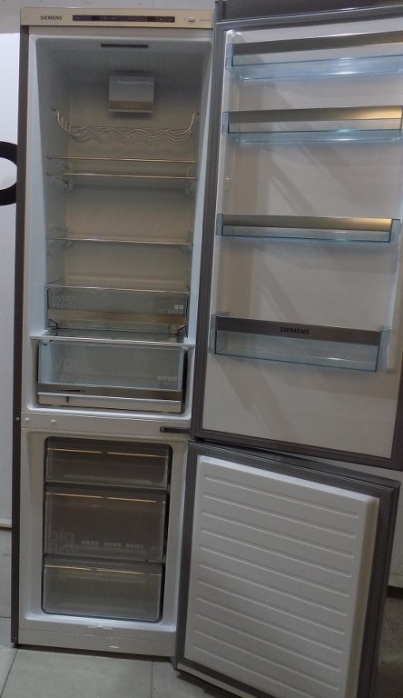 Хладилник Siemens KG39EALBA iQ500