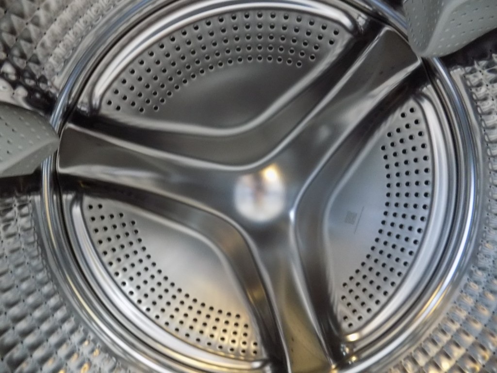 Пералня Haier HW81-NBP14939