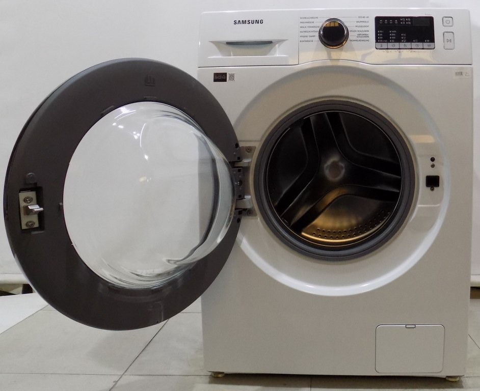 Пералня Samsung WW91T4048CEEG