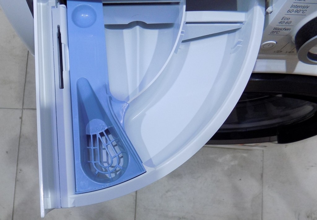 Пералня със сушилня Bauknecht WATK SENSE 117B 59 N