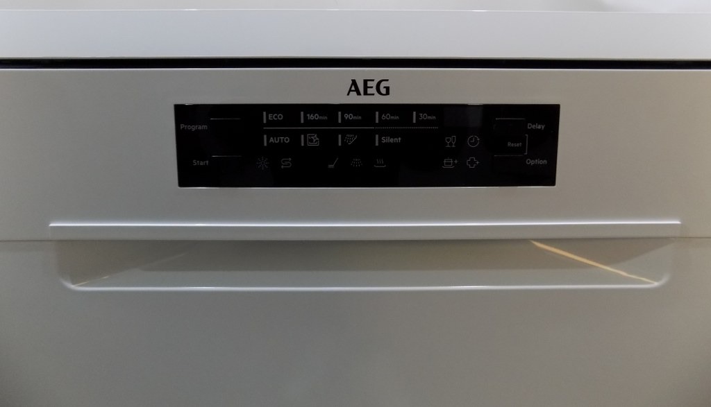 Съдомиялна AEG FFB7570APW