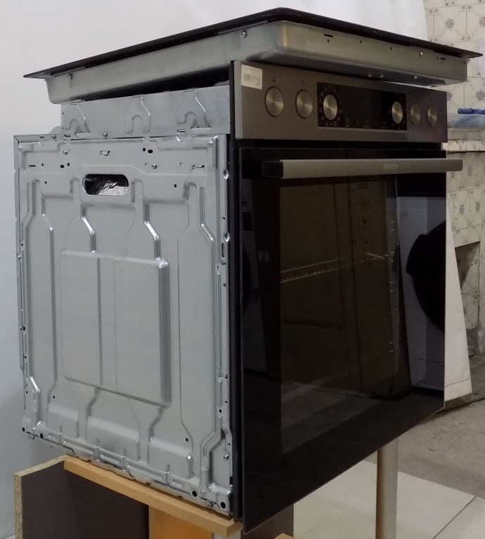 Фурна за вграждане с котлони Gorenje Hot Air Inox Set 4