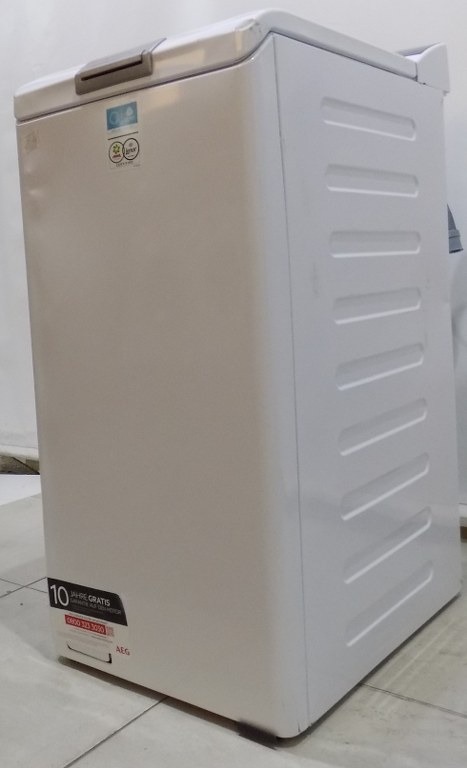 Пералня с горно зареждане AEG LTR7A71370