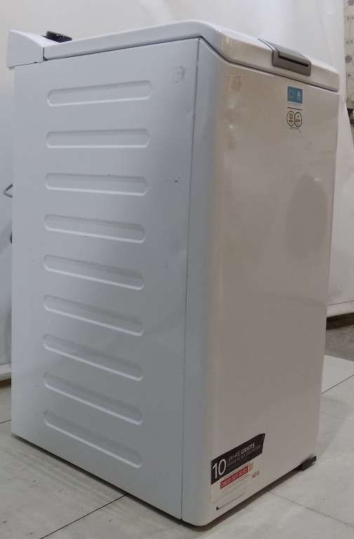 Пералня с горно зареждане AEG LTR7A71370