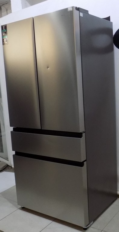 Двоен хладилник Hisense RF540N4SBI2