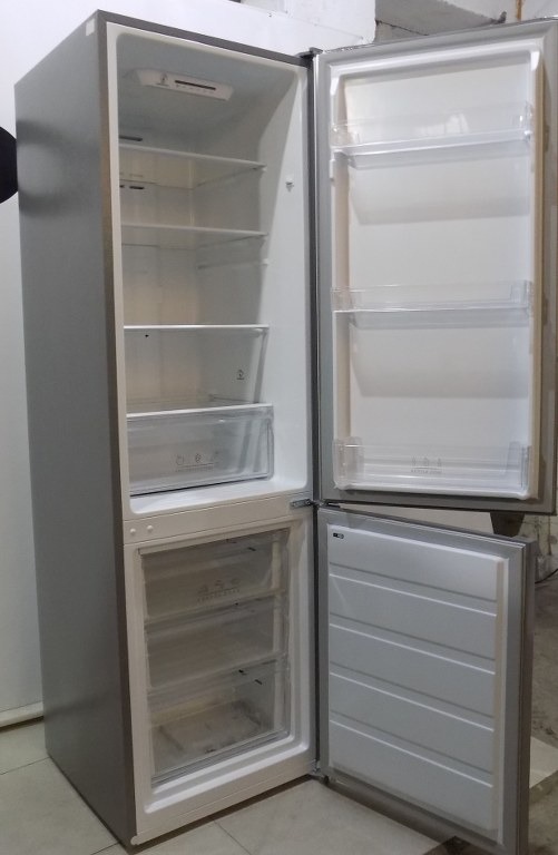 Хладилник Midea MERB276FGE02A