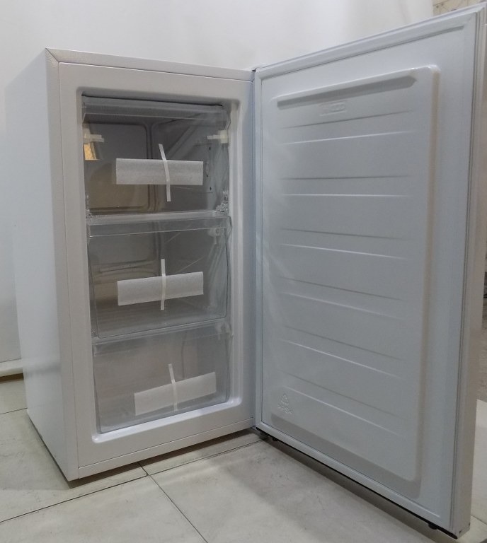 Малък фризер Gorenje F39EPW4