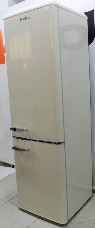Ретро хладилник Amica KGCR 387 100 B