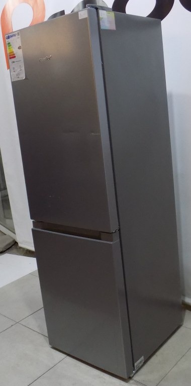 Хладилник Comfee RCB169DS3