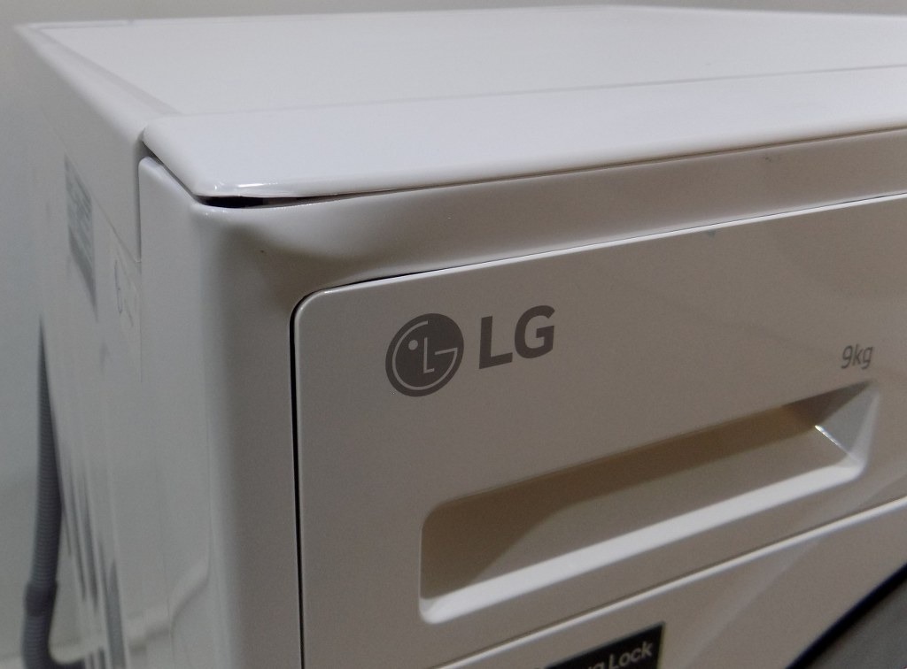 Пералня LG F4WX9092