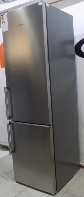 Хладилник Siemens KG39NAIAU iQ500