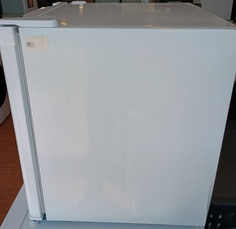 Малък хладилник SEVERIN KB 8873