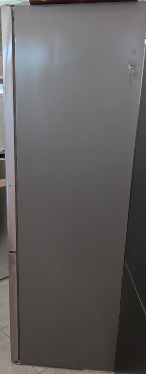 Хладилник Bosch KGN39AIAT