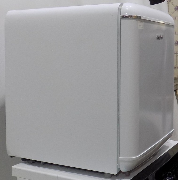 Мини хладилник Comfee RCD50WH2EURT(E)