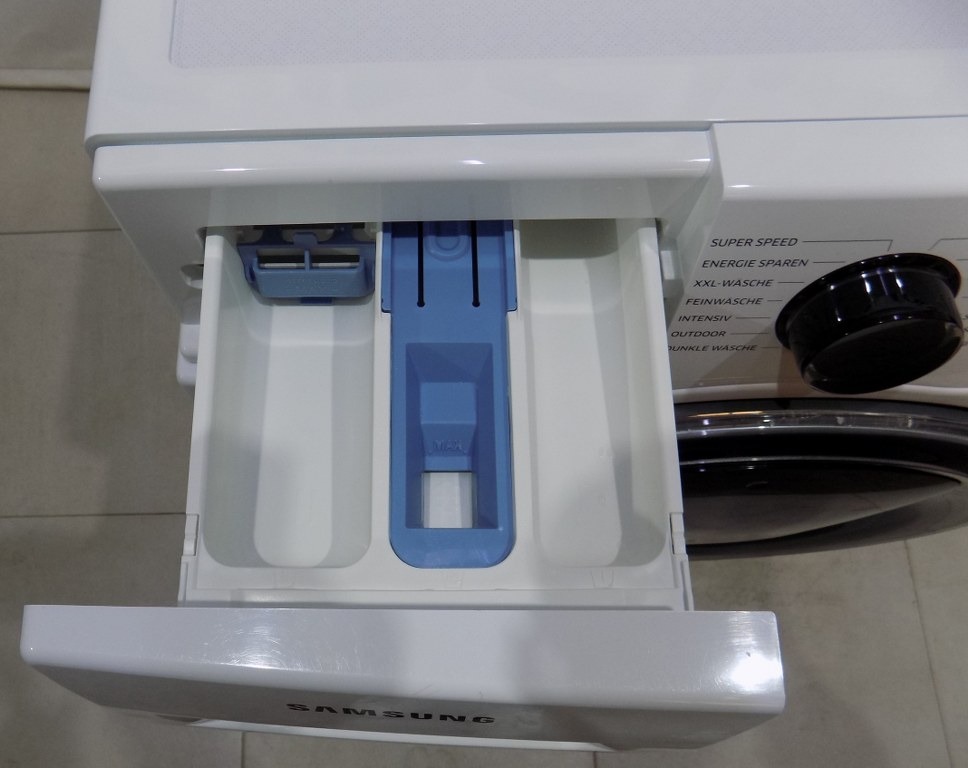Пералня Samsung WW80K6404QWEG